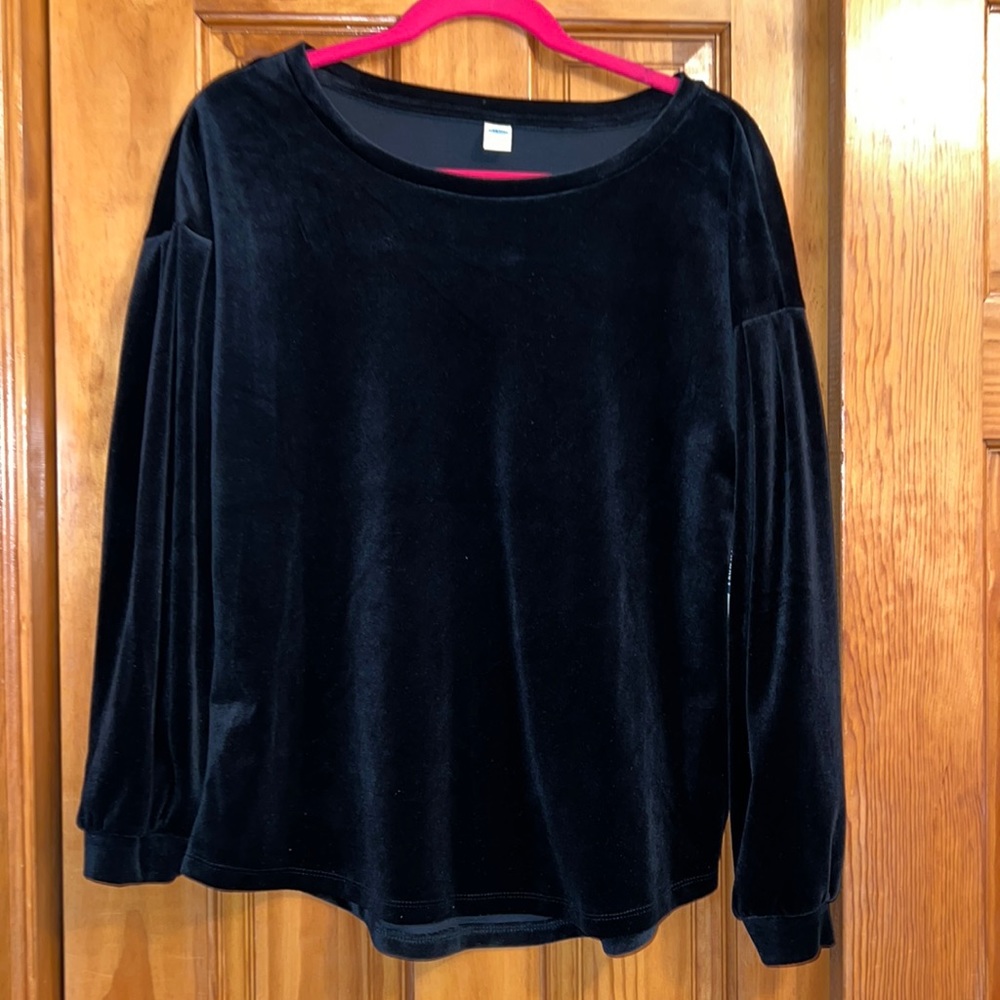 BRAND NEW Old Navy shirt